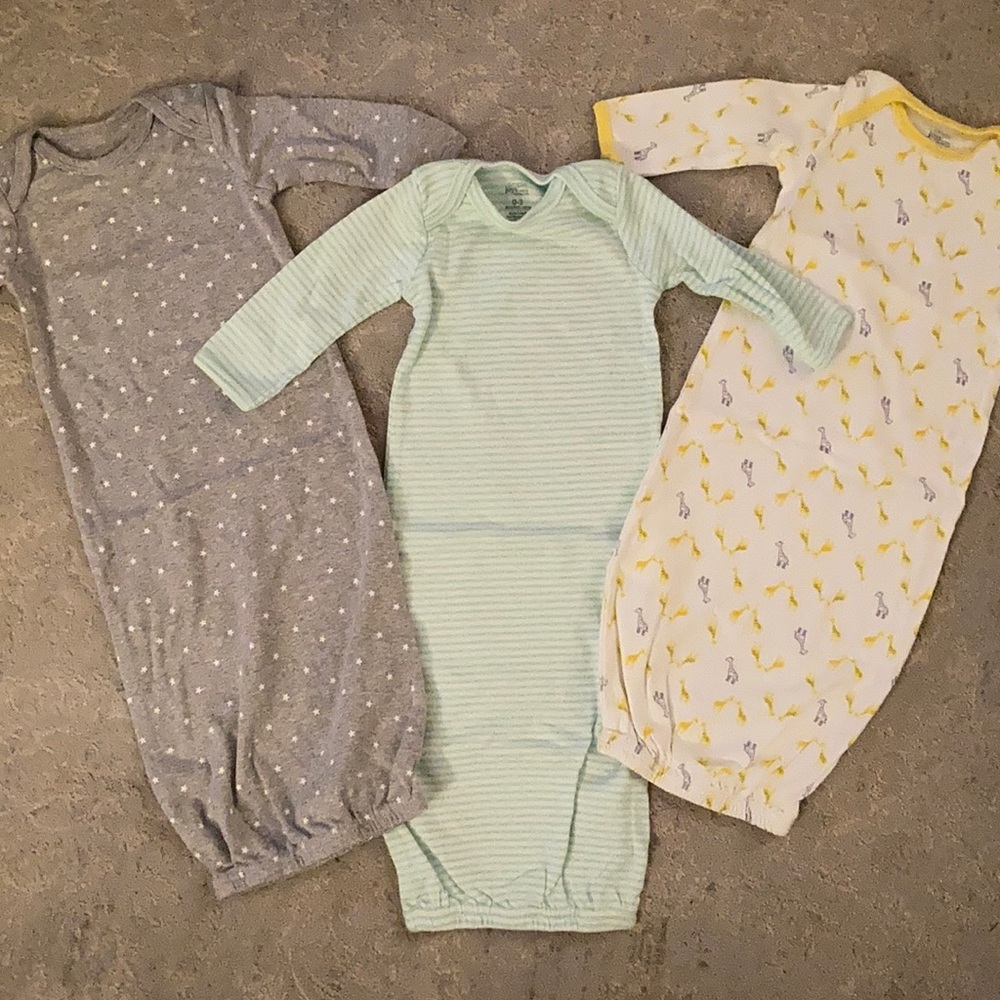NWOT 0-3 Month Gowns